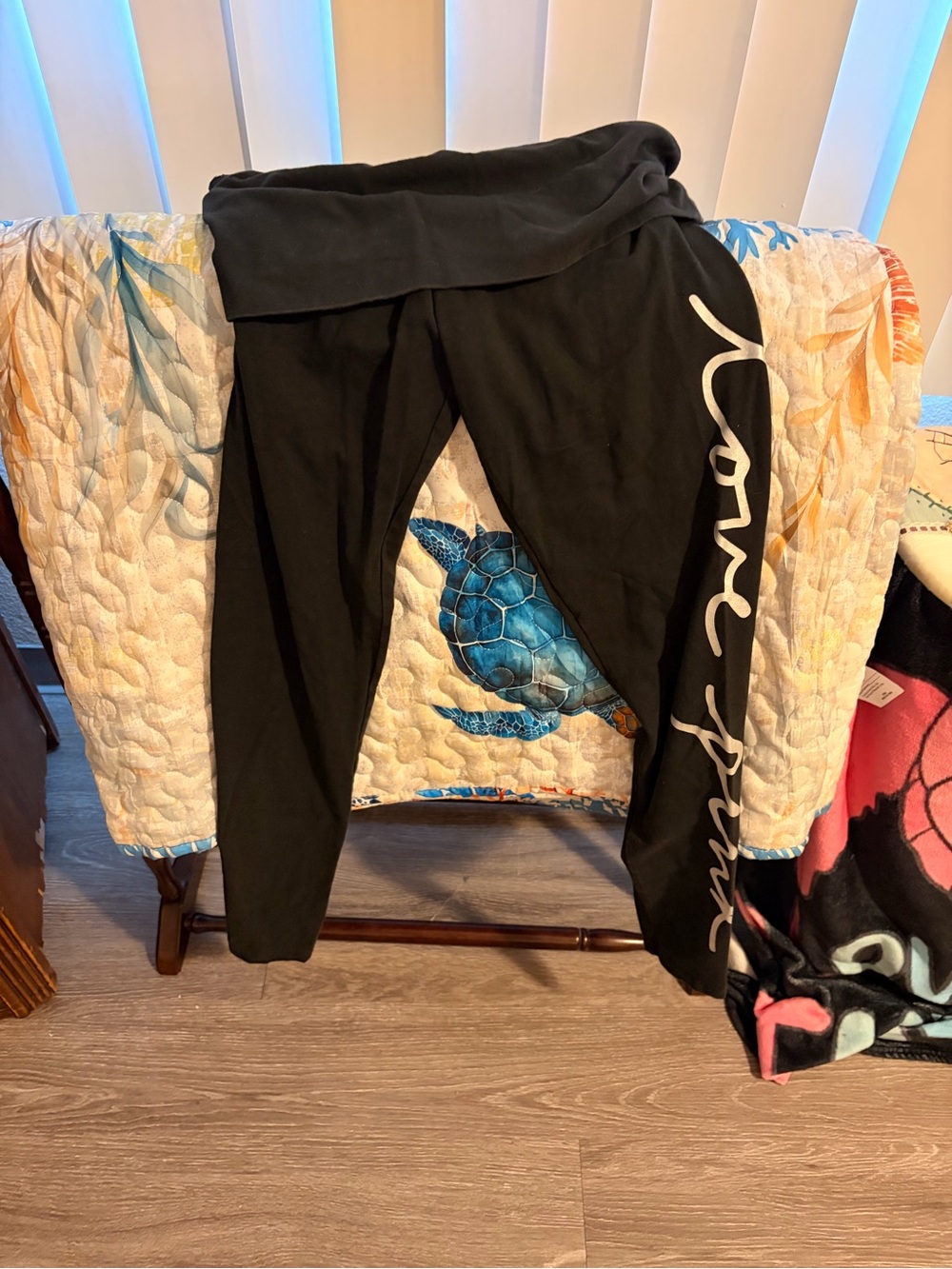 Victoria Secret Size Small Black/Silver Leggings
